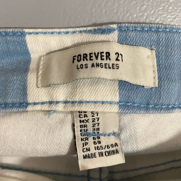 Forever 21 Striped Jean Shorts Size 27 - Picture 2 of 5